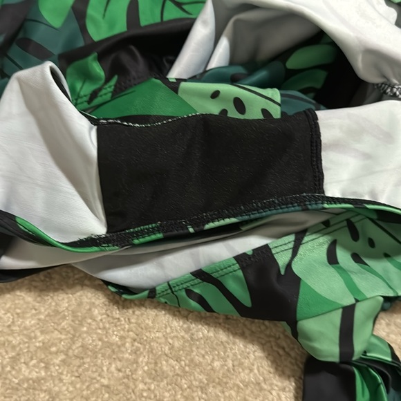 Collectif X Playful Promises Green Palm Skirted Swimsuit One Piece Pinup-6 - Picture 9 of 12